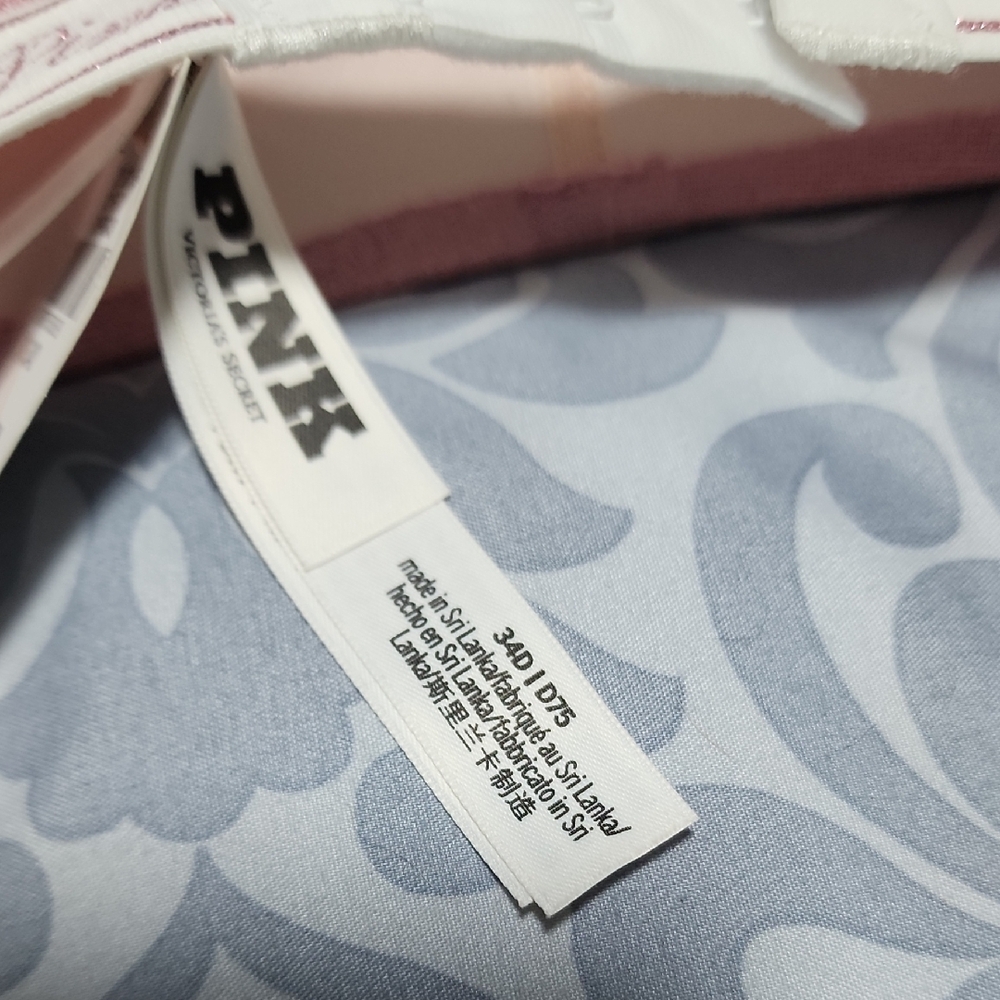 Victoria's Secret Light Pink (Rose) Push Up Bra, Size 34D. - Picture 6 of 7